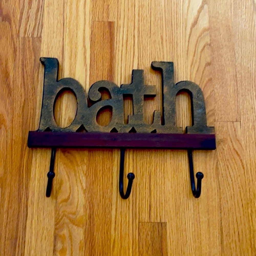 Rustic Bath Wall Hook Rack